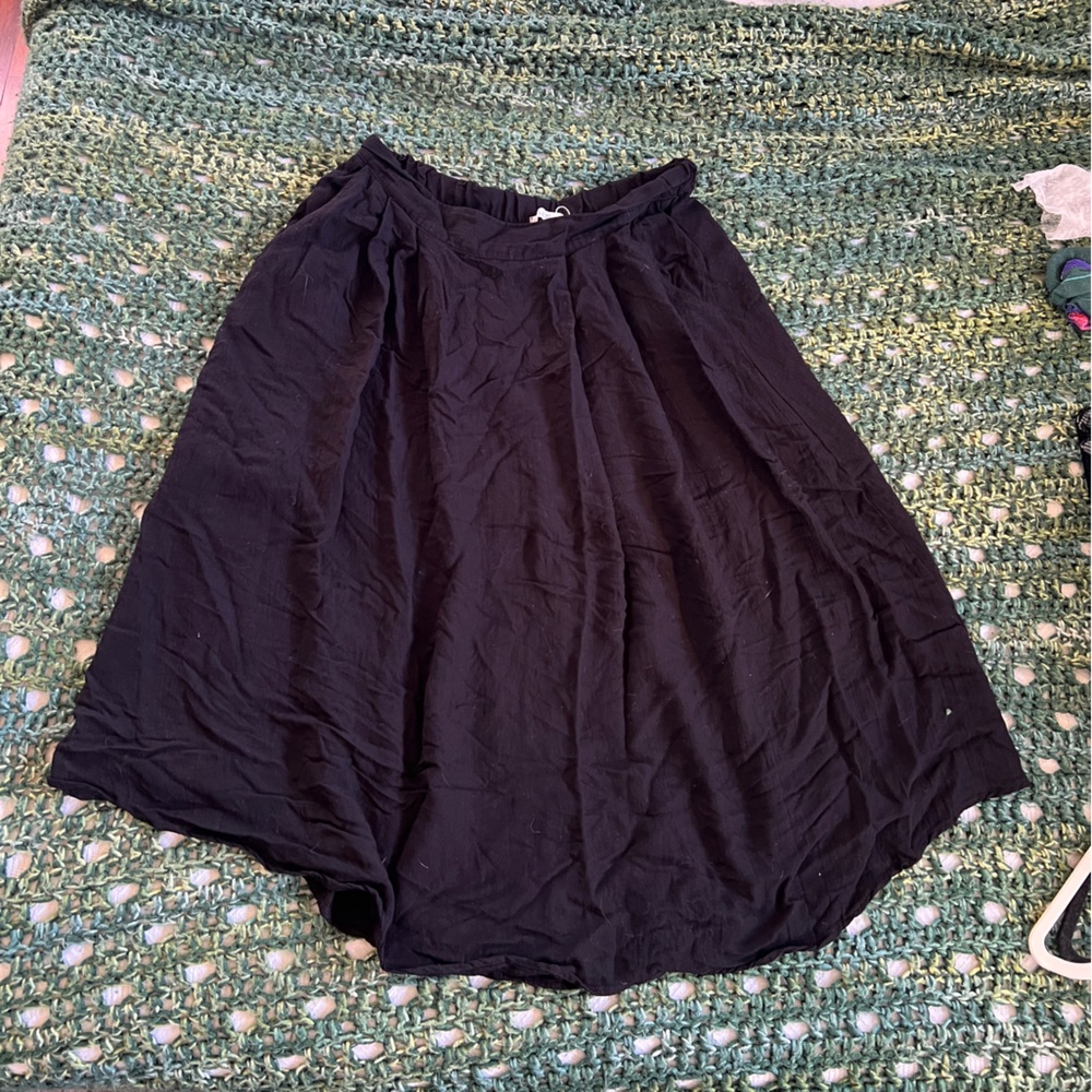 BE COOL Black Midi Skirt